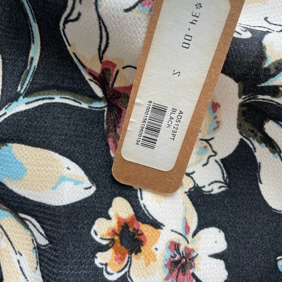 Floral Wrap Dress - Picture 5 of 5